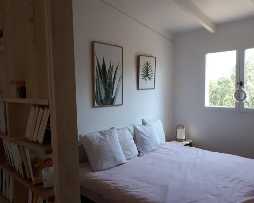Lovely nature loft with private Jacuzzi Hotels in Junas