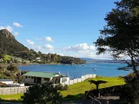 Bush Backdrop and Bay Views - 2 Sao