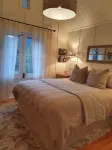 Beautiful French Style Cottage with an Outdoor Bath AJ哈克特卡瓦勞大橋蹦極中心附近的飯店