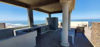 Cozy ocean view apartment