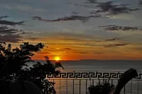 Charming house with spectacular ocean views Hotels in Tarcoles