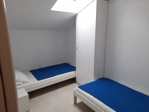 Bright apartment with sea view