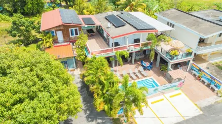 Vacation Home for 20 Guests with 2 Private Pools Отели в г. Агуада