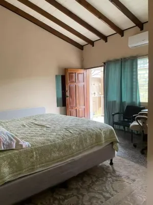 Enjoy all the space in this loft in the heart of Tela Atlántida Hoteles cerca de Muelle de Tela