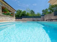 Vacation home Pahari - 6 persons, 3 bedrooms, pool, barbecue, terrace, - Pools