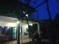 Peacefully quiet place. Hotels in Dobra Voda
