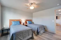 Saratoga Retreat ~ 3 Mi to Saratoga Lake! - homestay