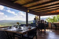 Agriturismo San Carlo - I Reucci Trilo apartment with pool, garden, wifi