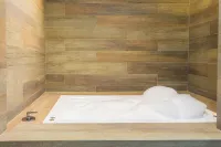 Hotel Pance 122 Wellness Spa - Bathtub