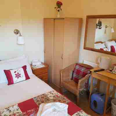 The Palms Guest House Rooms