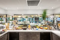 Logis Hotel Restaurant & Spa Au Comte d'Ornon - Morgenmad