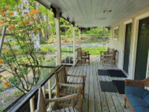 Hawks House Inn Hotels in Lincoln County