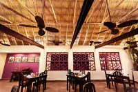 Hotel Jungle Lodge Tikal - พร้อมอาหารเช้า