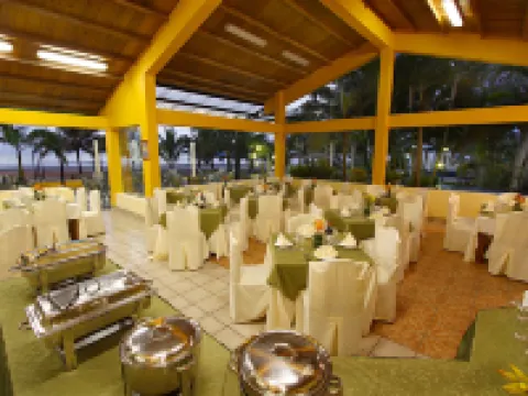 Hotel Club del Sol Hoteles en Atacames