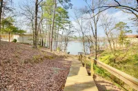 Lake Hamilton Family Gem Hot Tub and Boat Slip!