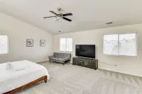 Family Reno Home w/ Game Room! 28 Mi to Ski Resort - مطابخ
