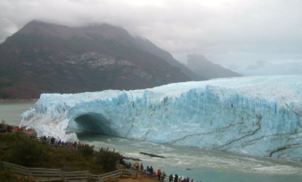 Los Lagos Hotel - Housity