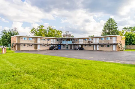 Park Drive Inn Отели в г. Tuscola County