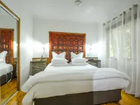 Crater Lakes Rainforest Cottages Hotels in Malanda