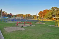 Arrowhead Resort Campground -  Privatzimmer