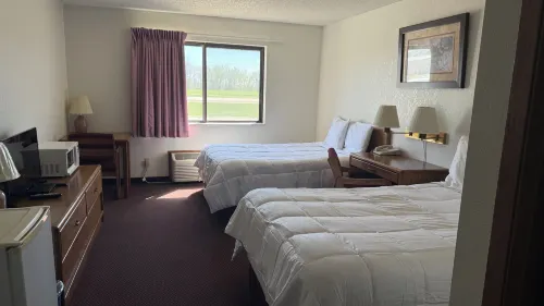 Clarion Hometown Inn