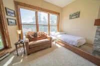 Quicksilver 1639 by SummitCove Lodging Hotels in Dillon