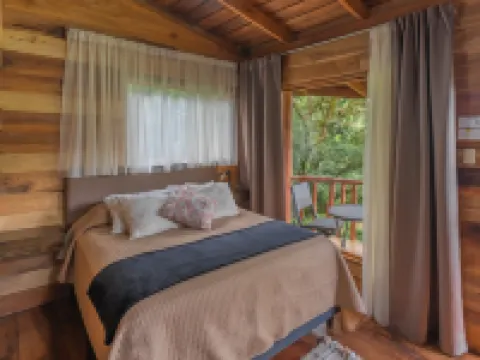 Cedrela Eco-Lodge & Restaurante コペイのホテル