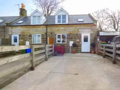 Fortunatus Các khách sạn gần Whitby Harbour