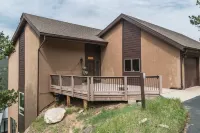 Trails End Vacation Home at Windcliff 3 Bedroom Home by Redawning Hotels near Olive Ridge Campground