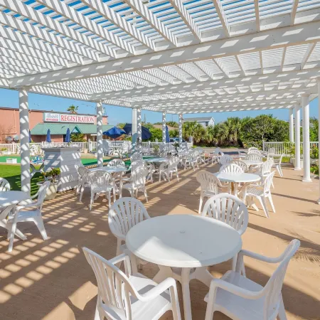 Gaido's Seaside Inn Отели рядом с достопримечательностью «Ocean Star Offshore Drilling Rig & Museum»