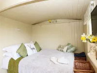 Bramble Hotels in Saint Kew