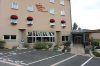 Logis Hotel des Cépages Hotel di Pupillin