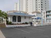 Thunderbird Beach Motel Hotels near Sixtyfirst Street Park