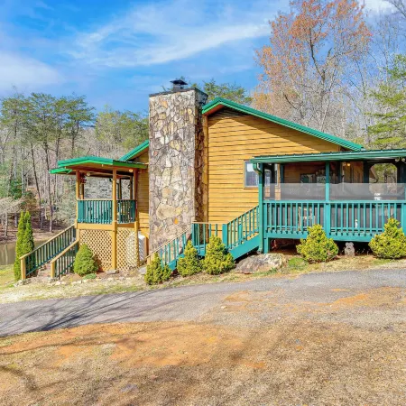 Murphy Cabin w/ Deck, Grill & Private Pond!
