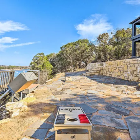 Luxury Lake Granbury Cliffside Home w/ Deck!