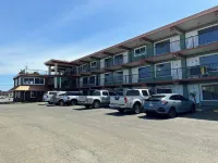 Westport Inn - parking