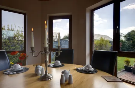 Oranhill Lodge Guesthouse Отели в г. Treanlaur