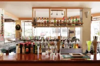 Louvre Hotel - bar
