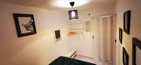 Newly renovated apartment, close to the beach and the Casino. 7mn walk to the beach.