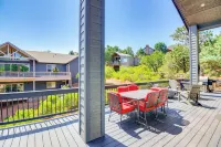 Hot Tub and Deck Mtn-View Pine Getaway! - 3-Star