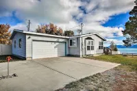 Spacious Family Home w/ Kayak + Deck on Bear Lake! - 3-stjärniga