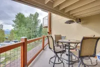 Silverthorne Condo w/ Lake Views: 10 Mi to Skiing! - 3-stjärniga