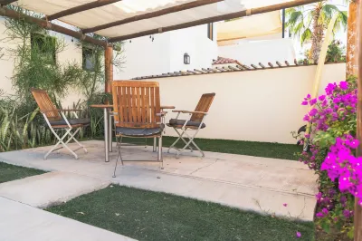 Grand Villa w Private Patio & Parking Hotels in 