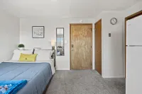 Minutes from Downtown- Podium, Arena, Riverfront