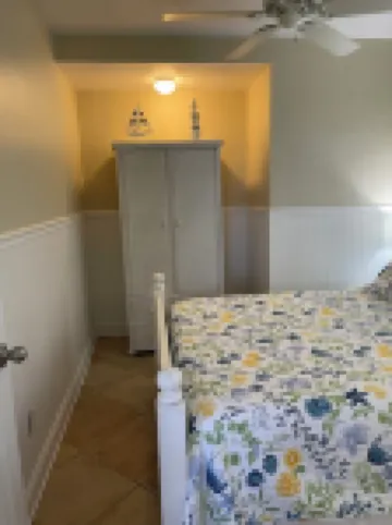 Ochlockonee Bay Waterfront Home 200 ft pier 1st floor over looking the bay