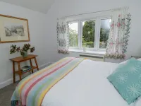 Manor Cottage