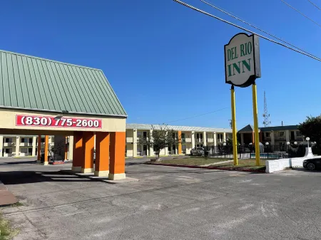 Del Rio Inn