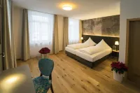 Landhaus Hechtsberg Hotels in Hofstetten