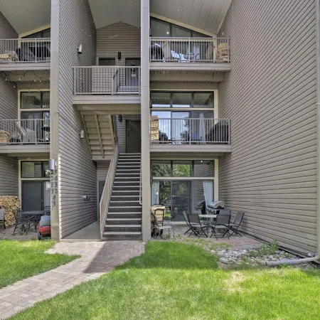 Newly Upgraded Avon Condo w/ Pool & Hot Tub Access