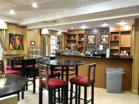 The Eldon Luxury Suites Hotels near Shaw